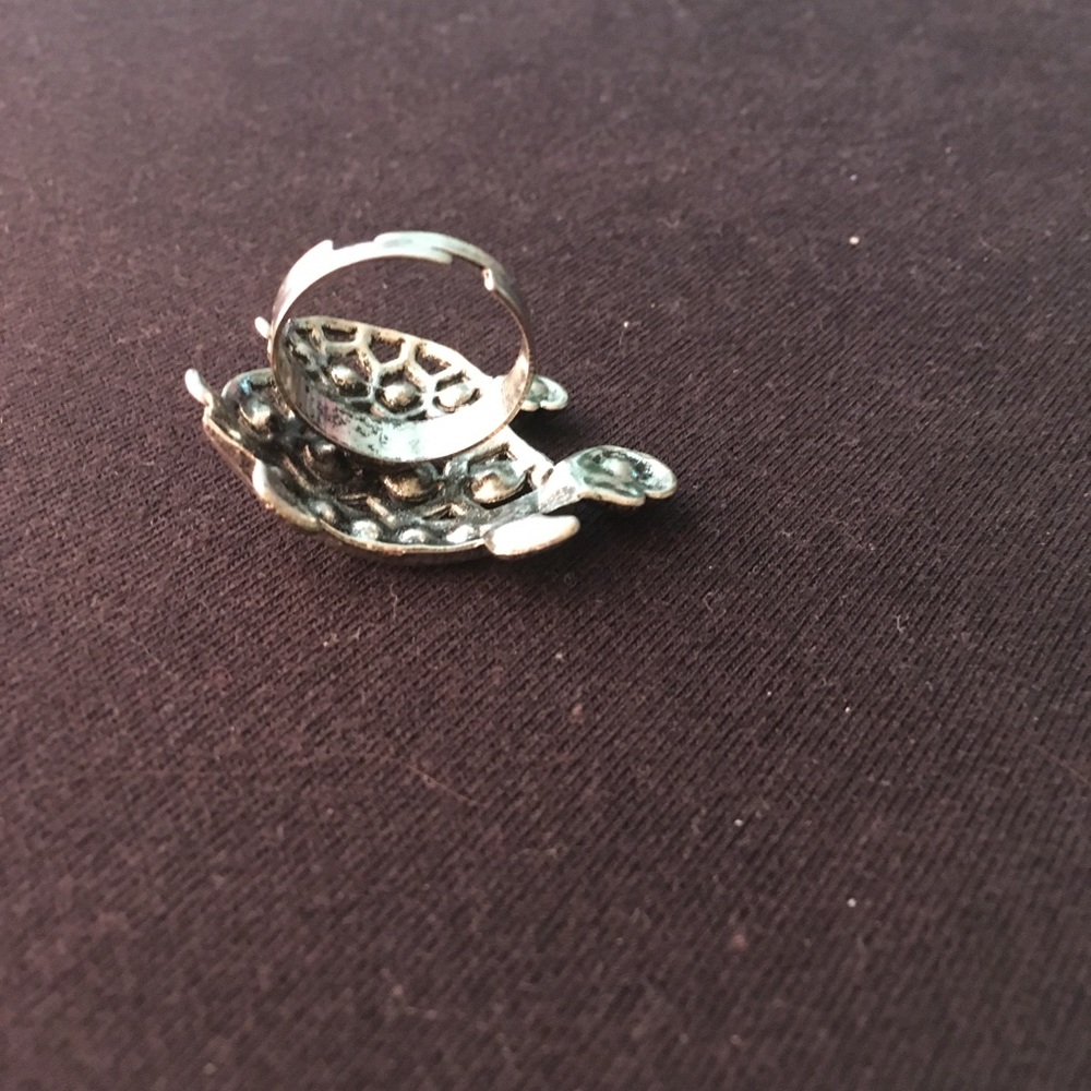 Turtle Statement Ring - Picture 2 of 2